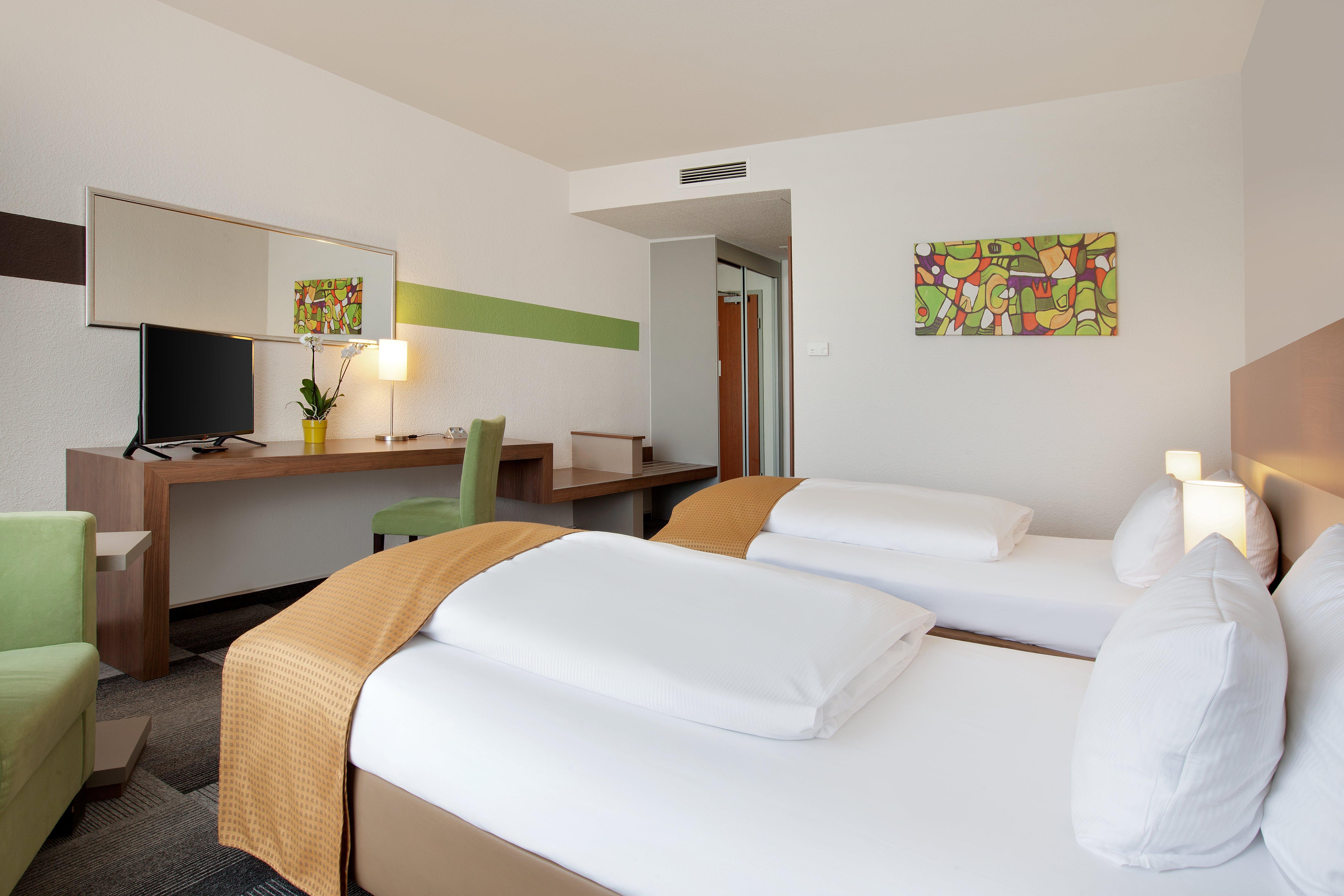 Holiday Inn Berlin City-East Landsberger Allee, An Ihg Hotel 객실 사진