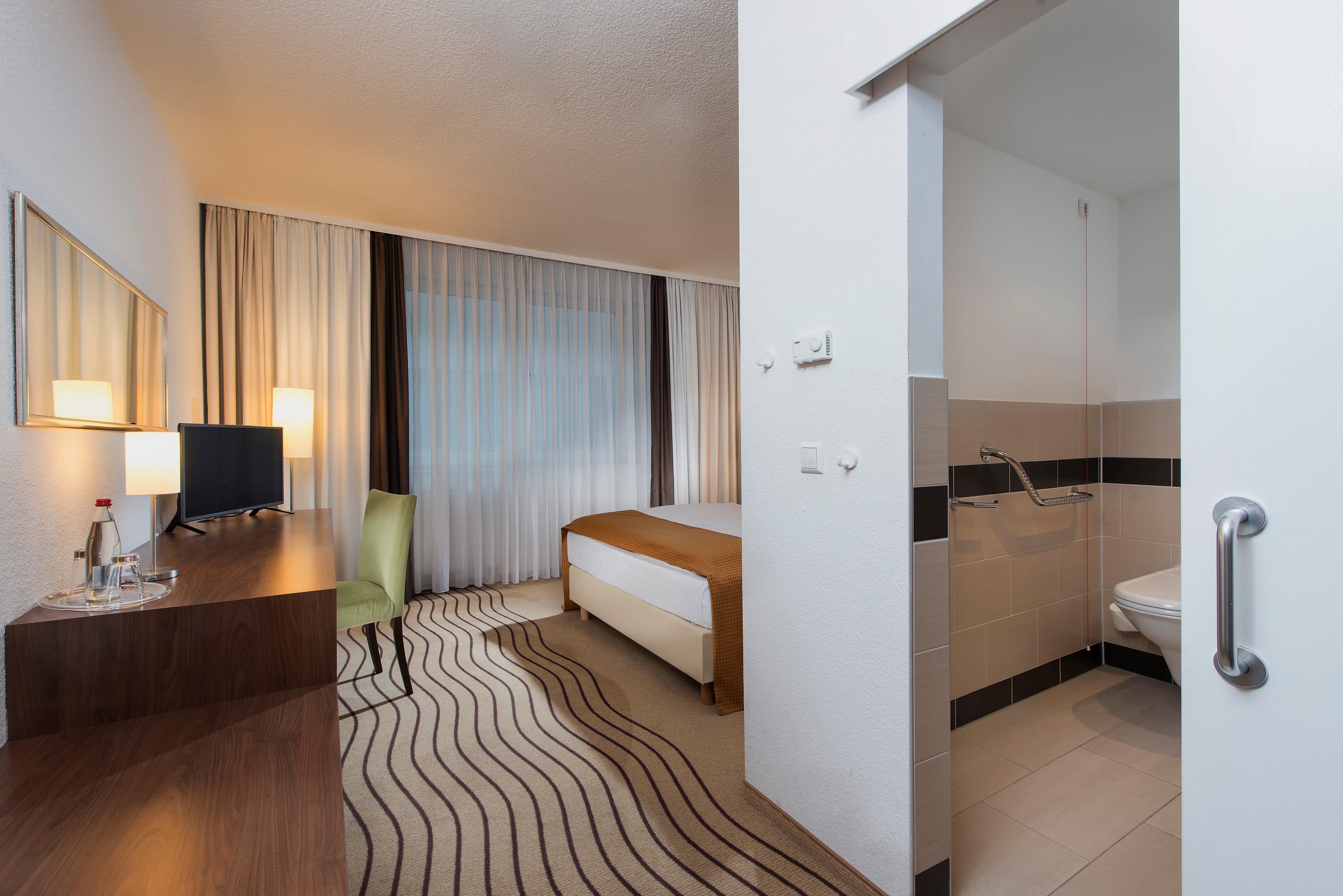 Holiday Inn Berlin City-East Landsberger Allee, An Ihg Hotel 외부 사진